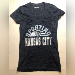 MLS New Era Sporting Kansas City Women’s Blue Burnout V-Neck Tee Size Small